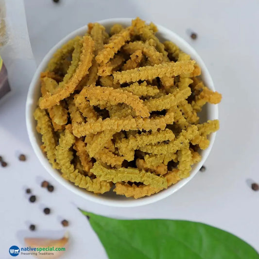 Betel Leaf Garlic Murukku – வெற்றிலை பூண்டு முறுக்கு - 200gms